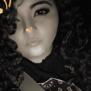 Meet your Posher, Alejandra